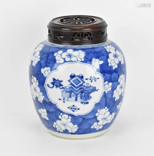 A Chinese Qing dynasty blue and white porcelain ginger jar, ...