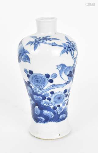 A small Chinese blue and white porcelain baluster vase, 19th...