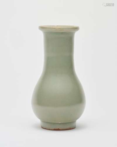 A Longquan-ware celadon-glazed vase Southern Song dynasty