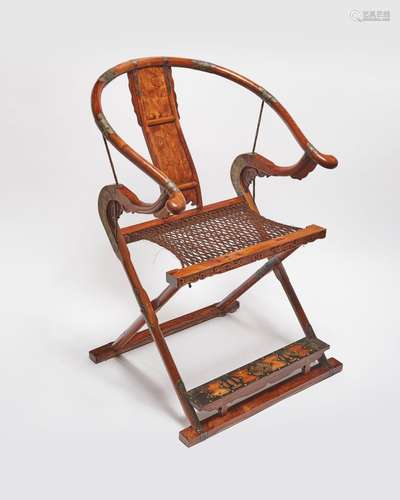 【Y】A huanghuali horseshoe-back folding chair, jiaoyi 20th ce...