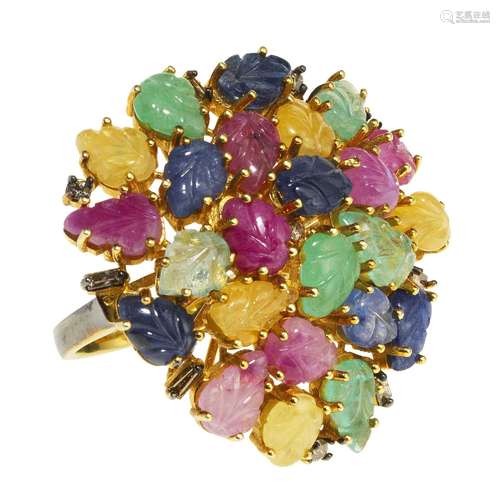 *Bague pavée de rubis et saphirs multicolores sculpté