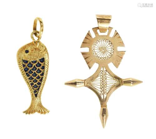 Lot de deux pendentifs, une croix d'Agadèz et un poiss