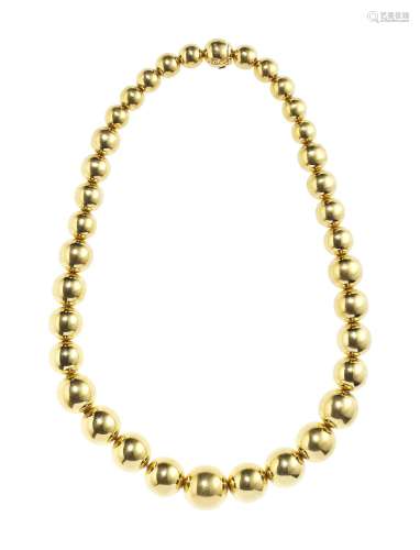 Collier de perles d'or en chute<br />
Travail italien, or 75...