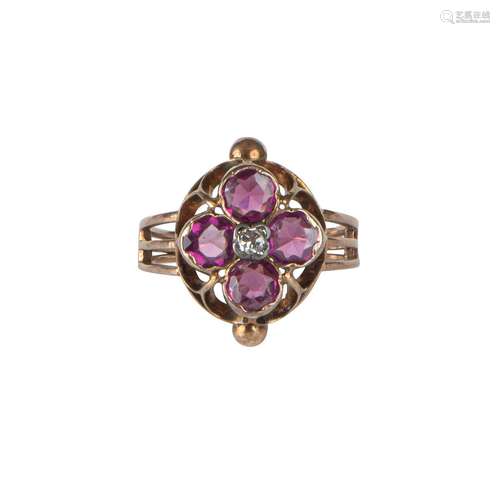 XIXe SIÈCLE
Bague en or jaune 585°/00 à décor
d'un trèf