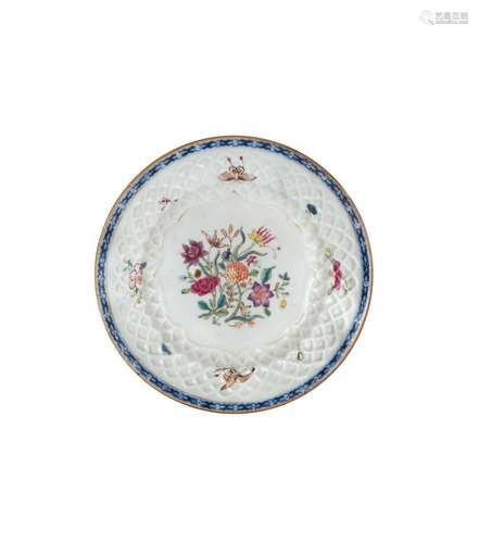 CHINE, ÉPOQUE QIANLONG (1736-1795)
Petite assiette en p