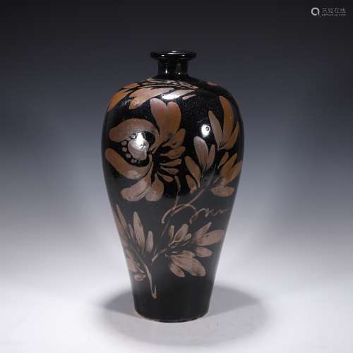明 磁州窯黑釉畫花梅瓶