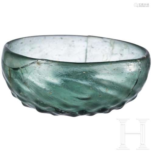 A German ripped glass bowl ("Maigelein"), 15th cen...