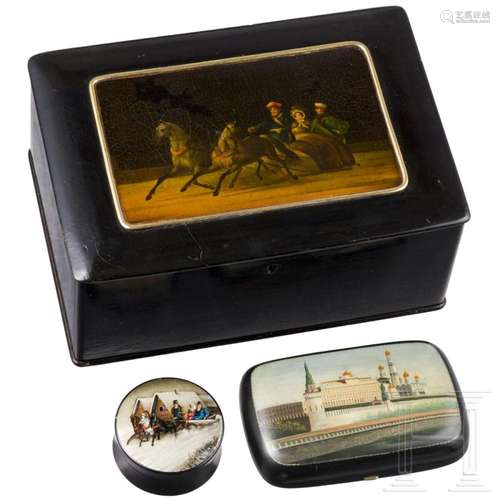 A papier mâché and lacquer cigarette case with view of the M...