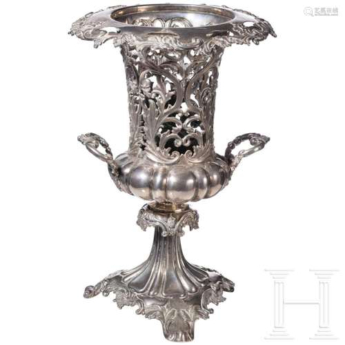 A Russian silver vase, Ivan Semenovitch Gubkin, circa 1880