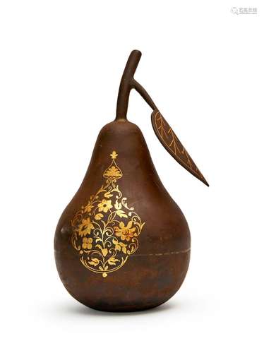 A GOLD DAMASCENED ENGRAVED BOX IN THE SHAPE OF A PEAR, QAJAR...