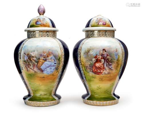 A PAIR OF VASES, PROBABLY DRESDEN, 19TH CENTURY, GERMANY