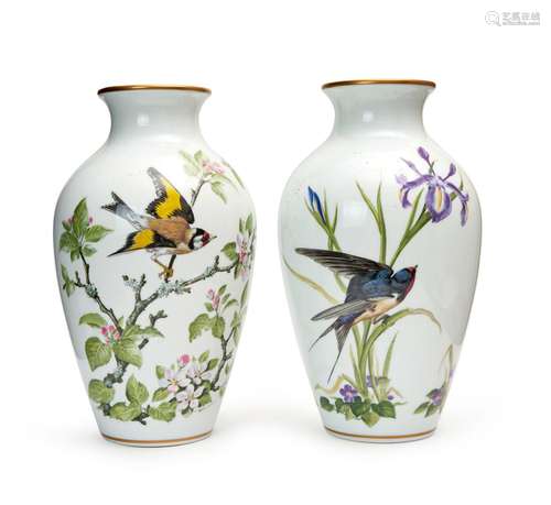 A LARGE PAIR OF BIRD DECORATED FLORAL VASES