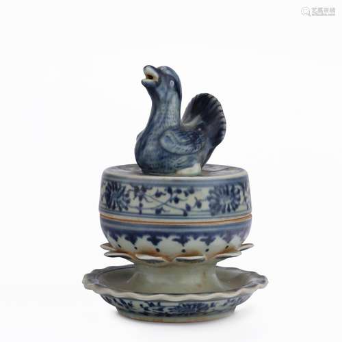 Qing Dynasty blue and white porcelain lotus seat wrapped wit...