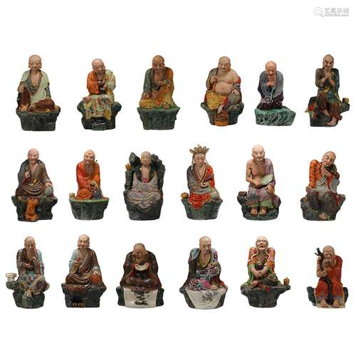 Ming Dynasty porcelain plastic arhat is a group of 18 statue...