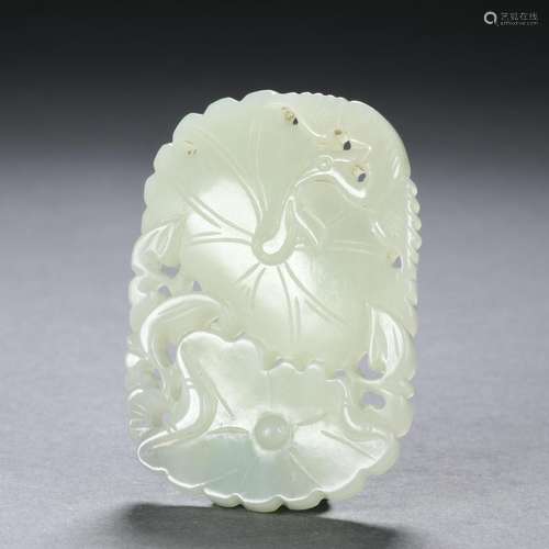 Qing Dynasty Hetian jade lotus leaf wear