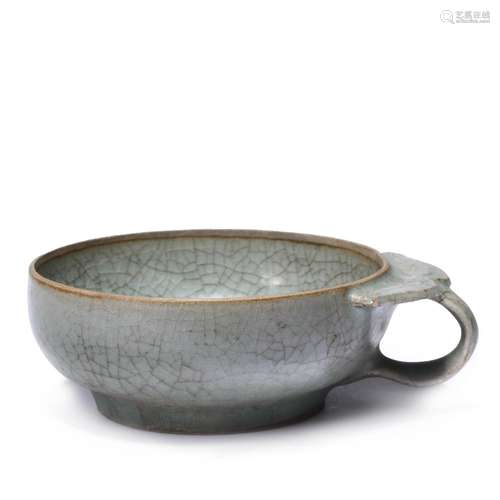 Qing Dynasty Ge kiln cup