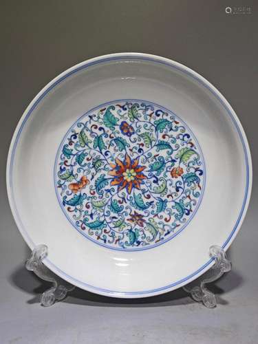 Doucai tangled lotus plate