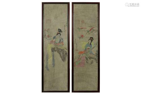 Deux peintures chinoises encadrées, chacune avec u