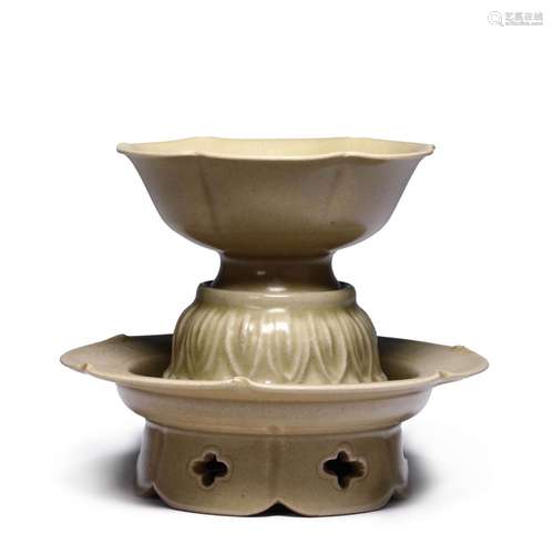 Qing Dynasty high foot supply cup