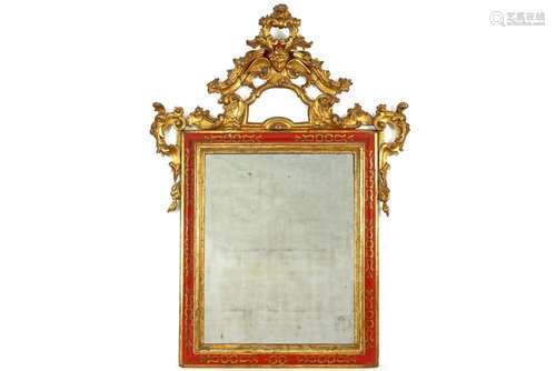 Miroir avec un cadre ancien, probablement vénitien