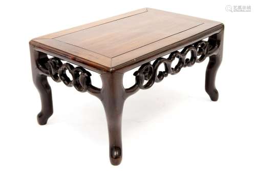 petite table à thé chinoise ancienne en bois de ro
