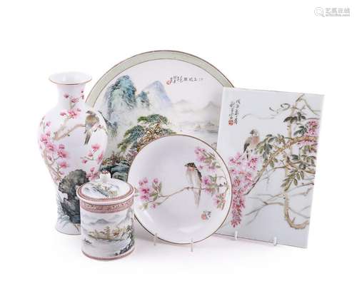 A set of three Chinese \'Peach blossoms\' porcelain items