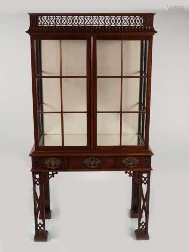 LATE 19TH-CENTURY CHINESE CHIPPENDALE CABINET