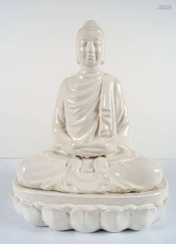 LARGE BLANC DE CHINE BUDDHA