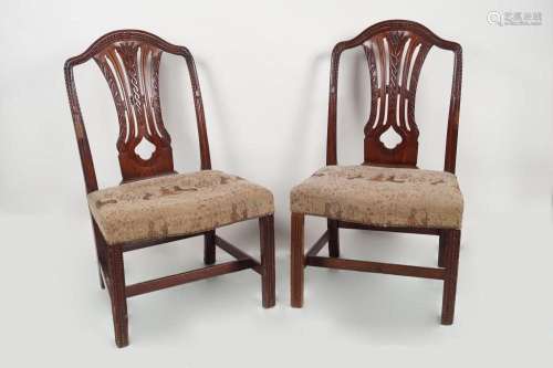 PAIR 18TH-CENTURY HEPPLEWHITE CHAIRS