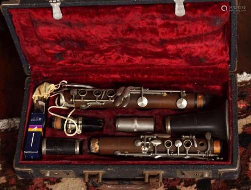 CASED CLARINET