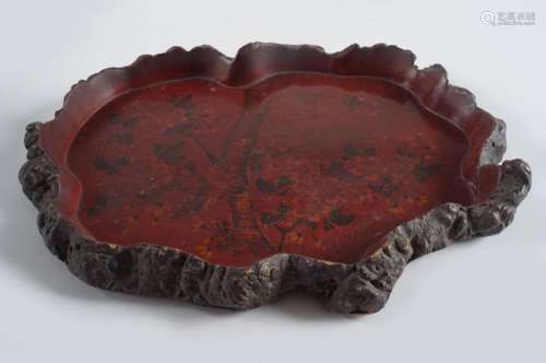 19TH-CENTURY BURMESE LACQUERED TRAY