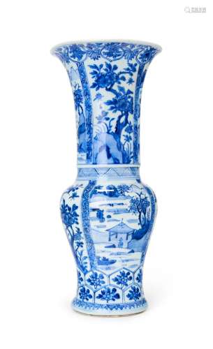 A CHINESE BLUE & WHITE YEN YEN VASE, KANGXI PERIOD (1662...