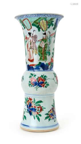 A LARGE CHINESE FIGURAL WUCAI GU BEAKER VASE, SHUNZHI (1644-...