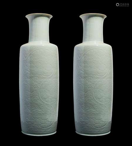 AN EXTREMELY LARGE PAIR OF CHINESE WHITE ROULEAU VASES, KANG...