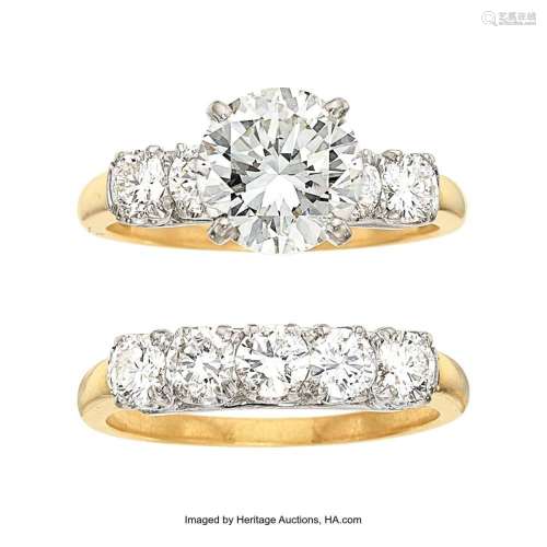 Diamond, Gold Ring Set Stones: Round brilliant-cut diamond w...