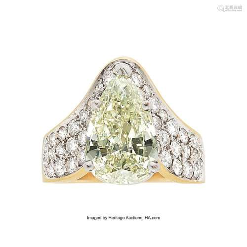 Diamond, Gold Ring Stones: Pear-shaped diamond weighing 2.86...