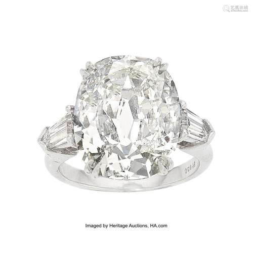 Diamond, Platinum Ring Stones: Cushion-shaped diamond weighi...