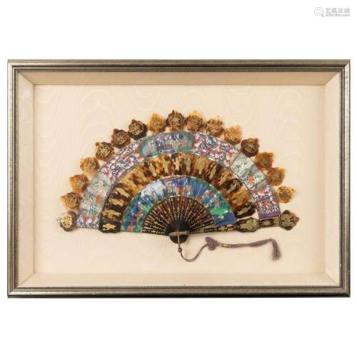 PAINTED TORTOISESHELL AND PAPER 'CABRIOLET' FAN QING DYNASTY...