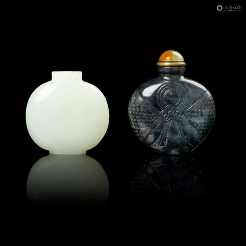 TWO JADE SNUFF BOTTLES QING DYNASTY, 19TH CENTURY