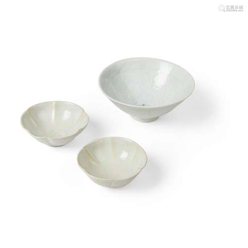 GROUP OF THREE QINGBAI BOWLS SONG DYNASTY