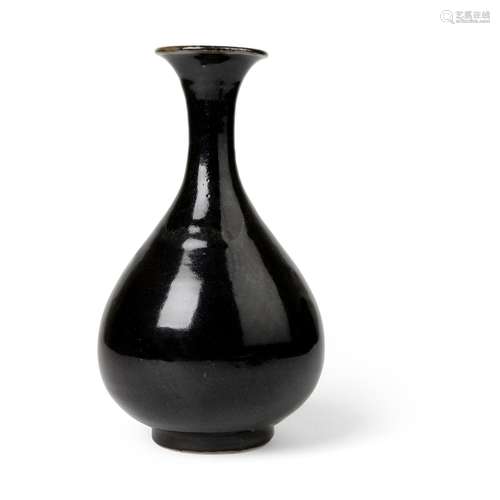 NORTHERN BLACK-GLAZED YUHUCHUN VASE JIN DYNASTY