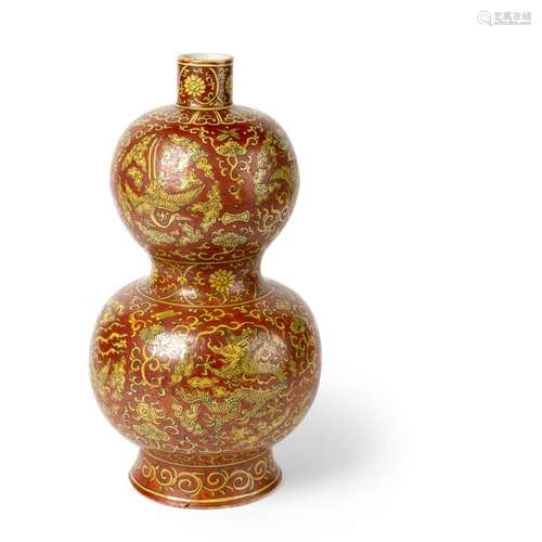 RARE LARGE YELLOW AND RED-ENAMELLED 'DRAGON AND PHEONIX' DOU...