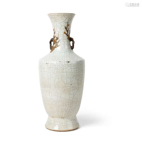 GE-TYPE-GROUND BALUSTER VASE QING DYNASTY, 18TH-19TH CENTURY