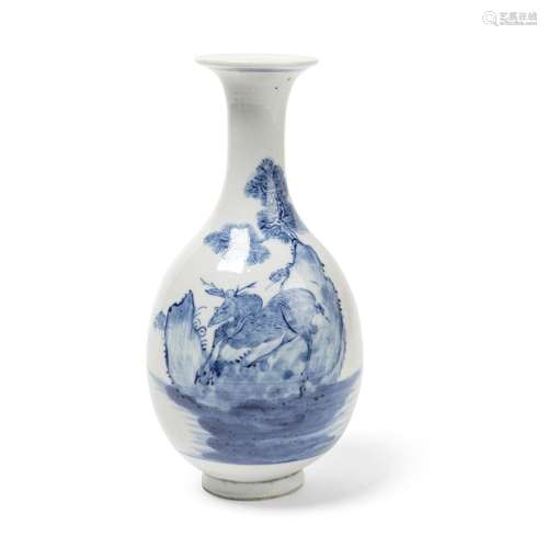 BLUE AND WHITE 'DEER AND PINE TREE' BOTTLE VASE QING DYNASTY...