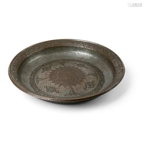 LARGE DECCANI TINNED COPPER DISH INDIA, 17TH / 18TH CENTURY