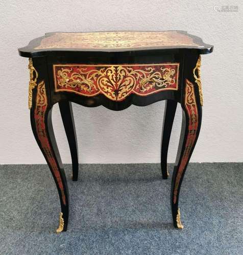 SIDE TABLE