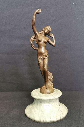 SCULPTURE: "VENUS"