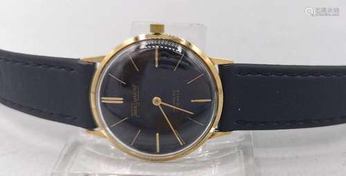 GOLDEN VINTAGE WATCH