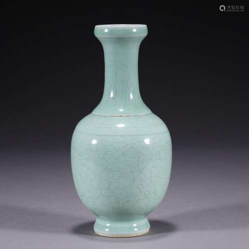 A celadon-glazed 'floral' vase