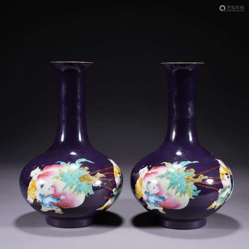 A purple glazed famille-rose 'kids' vase